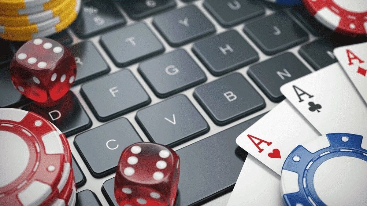 247 Slots پر آن لائن سلاٹس کے بارے میں