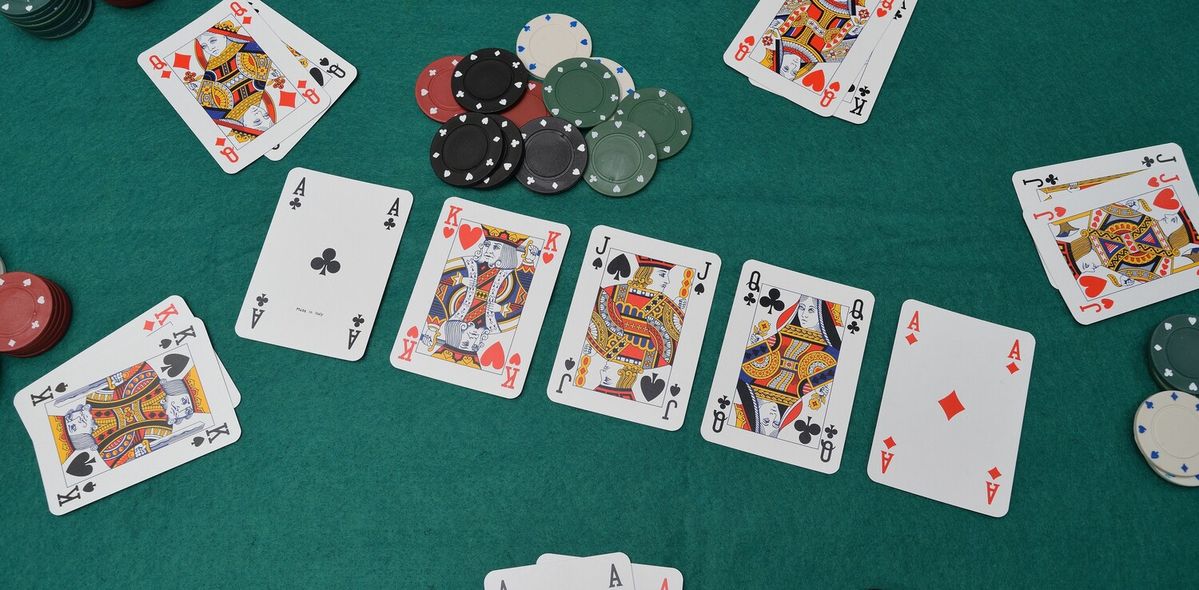 247 Slots کیسینو میں پوکر گیمز